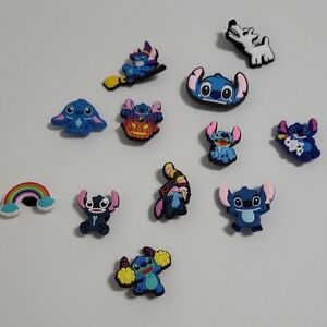 12 Stitch Croc Charms